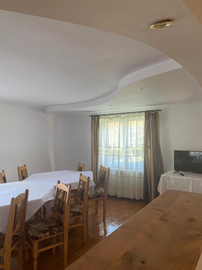 Casa Oana Ioana Guest House Moieciu de Jos Luaran gambar