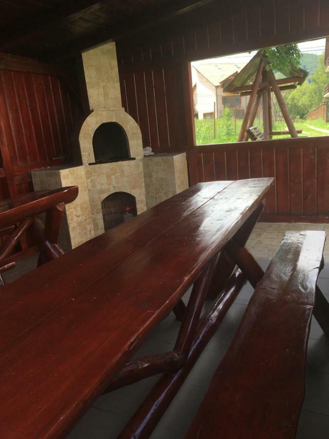 Casa Oana Ioana Guest House Moieciu de Jos Luaran gambar